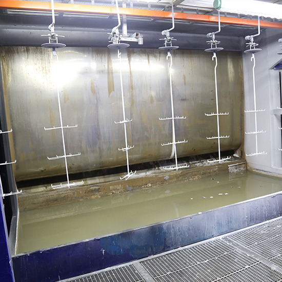 蝸旋噴漆臺(tái)