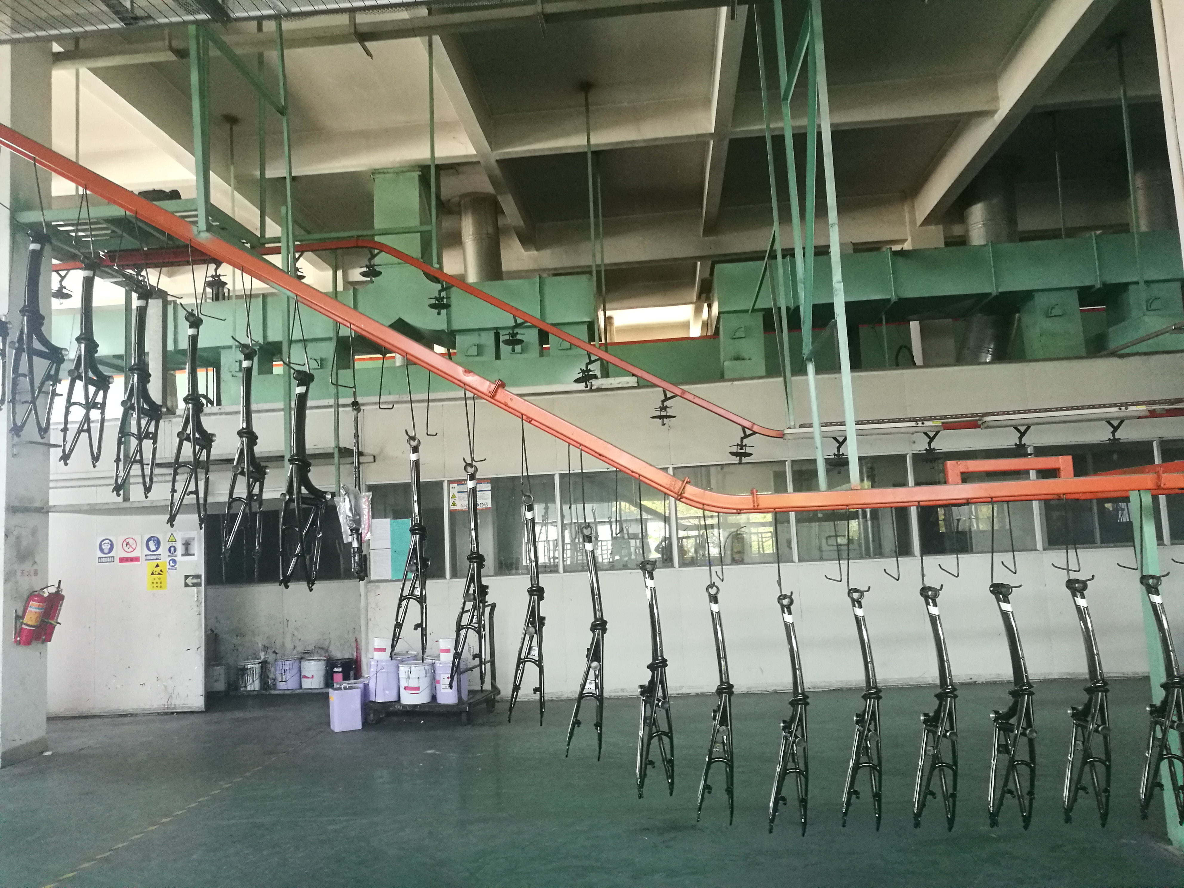 懸吊式輸送機(jī)