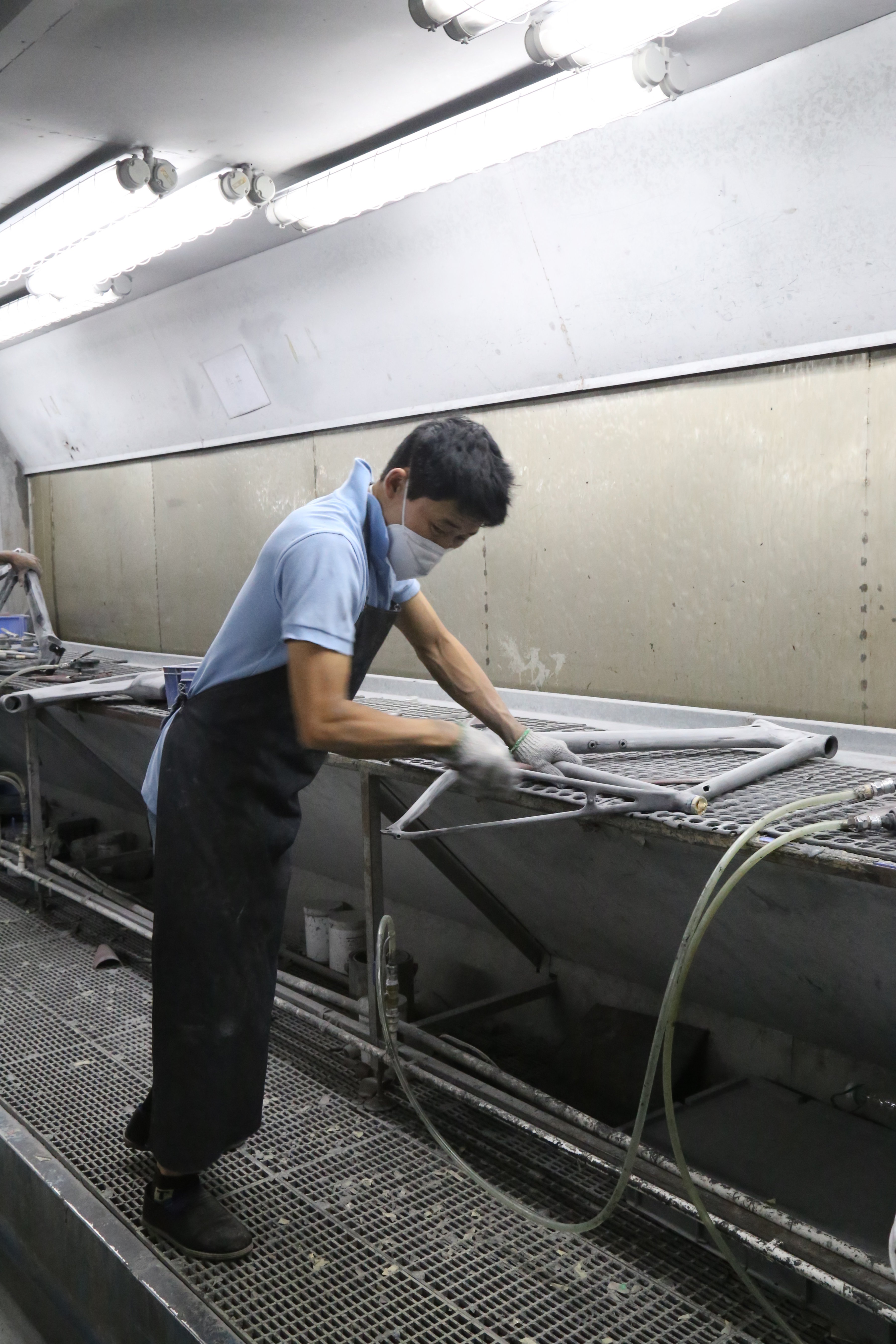 人工打磨臺(tái)